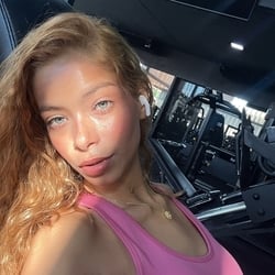 Foto de Emmy Star - videos sexo ao vivo Sexo ao Vivo
