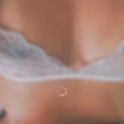 Foto de Erika Araujo ao vivo na webcam