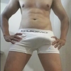 Foto de Eros 23 ao vivo na webcam