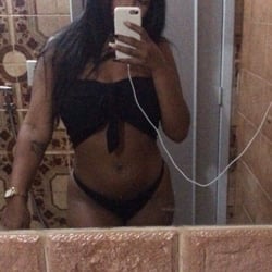 Foto de Ester 1995 ao vivo na webcam