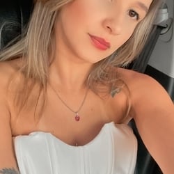 Foto de Esther 69 ao vivo na webcam