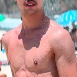 Foto de Estudante Mimado ao vivo na webcam