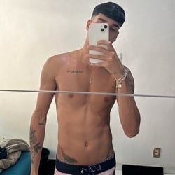 Foto de Ethan Rios ao vivo na webcam