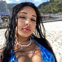 Foto de Eu Lua Oficial ao vivo na webcam