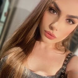 Foto de Evelyn Ferreira ao vivo na webcam