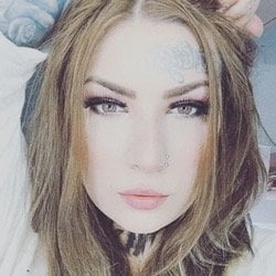 Foto de Evvy ao vivo na webcam