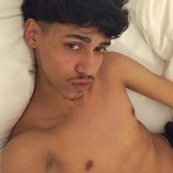 Foto de Explicit Boy ao vivo na webcam