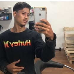 Foto de F Donnely ao vivo na webcam