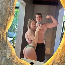 Foto de F1t C0upl3 ao vivo na webcam