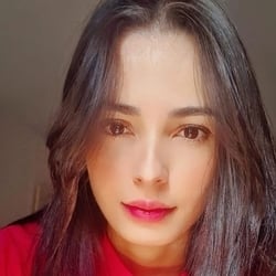 Foto de Fadwa ao vivo na webcam