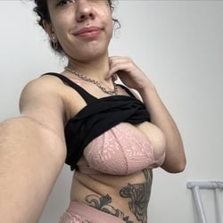 Foto de Felina Selvagem ao vivo na webcam