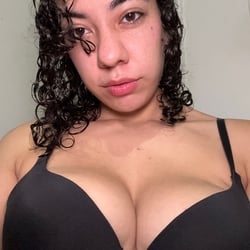 Foto de Felina Selvagem ao vivo na webcam