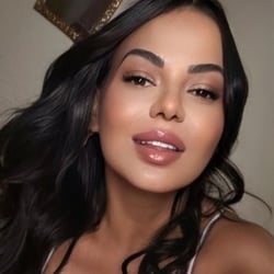 Foto de Fernanda Andrade ao vivo na webcam