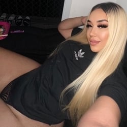 Foto de Fernanda Melissa ao vivo na webcam