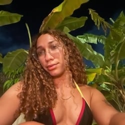 Foto de Flora Sampaio ao vivo na webcam