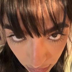 Foto de Flora Sky ao vivo na webcam