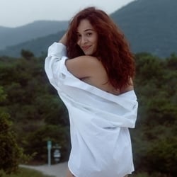 Foto de Francesca Torres ao vivo na webcam