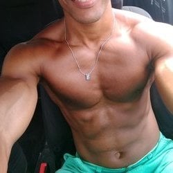 Foto de G Pretinho ao vivo na webcam