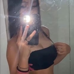 Foto de Nicoly Nasciment ao vivo na webcam