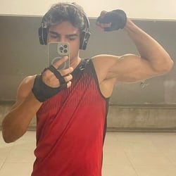 Foto de Garotão OFC - videos sexo ao vivo Sexo ao Vivo