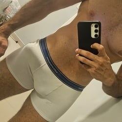 Foto de Garoto Dotado ao vivo na webcam