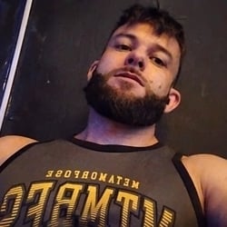 Foto de Garoto Educado ao vivo na webcam