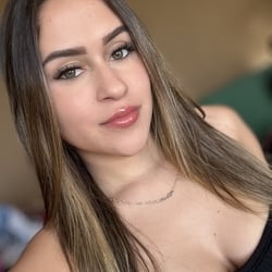 Foto de Gatinha Bjs ao vivo na webcam