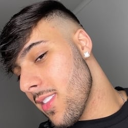 Foto de Gatinho 0 O1 ao vivo na webcam