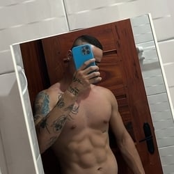 Foto de Gatinho 7 ao vivo na webcam