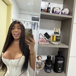 Foto de Geovanna 23 ao vivo na webcam