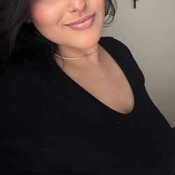 Foto de Gio Lyces ao vivo na webcam