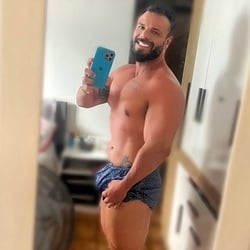 Foto de Giordano Luan ao vivo na webcam