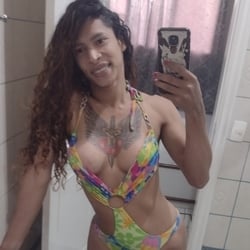 Foto de Giselly Sousa ao vivo na webcam