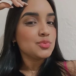 Foto de Gleise Kelly ao vivo na webcam