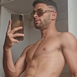 Foto de Grego Leon - videos sexo ao vivo Sexo ao Vivo