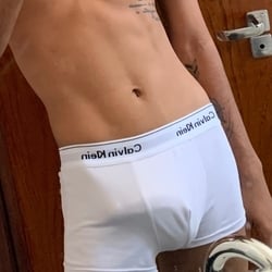 Foto de Guga Boy On ao vivo na webcam