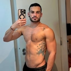 Foto de Guh Cardozo ao vivo na webcam