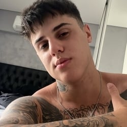 Foto de Guri Tatuado ao vivo na webcam