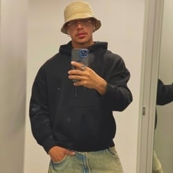 Foto de Gus - videos sexo ao vivo Sexo ao Vivo