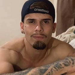 Foto de Gustavo Gomes GG ao vivo na webcam