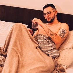 Foto de Gustavo Poving ao vivo na webcam