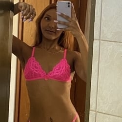 Foto de H Larissa - videos sexo ao vivo Sexo ao Vivo