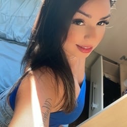 Foto de H Tinha Babe ao vivo na webcam