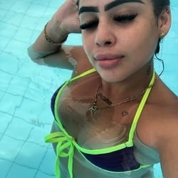 Foto de Hadassa Santos ao vivo na webcam