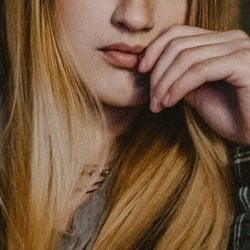 Foto de Hannah Geek ao vivo na webcam