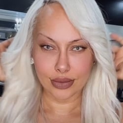 Foto de Helen Medeiros ao vivo na webcam