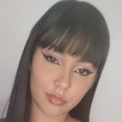 Foto de Heloa Garcia 01 ao vivo na webcam