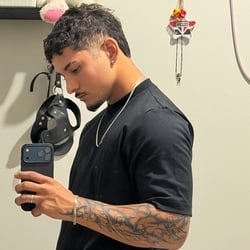 Foto de Henricky - camsoda Sexo ao Vivo