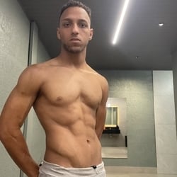 Foto de Henrique 2121 - videos sexo ao vivo Sexo ao Vivo