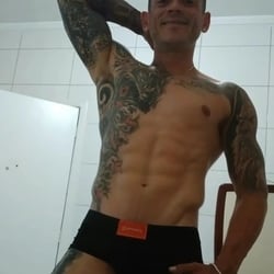 Foto de Henrique Tattoo ao vivo na webcam